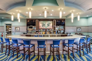 Bar (on property) - "Enchanted Escape" - Game Room|Massage Chairs|Peloton Bike|Sleeps 23 (Davenport)