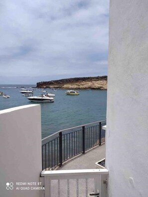 Property grounds - Claudia Puertito de Adeje - 2 bedrooms, 70sqm, on the beach (CN)