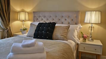 1 bedroom, desk, iron/ironing board, travel cot