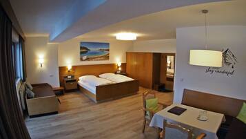 Basic Triple Room | Down comforters, in-room safe, travel crib, free rollaway beds