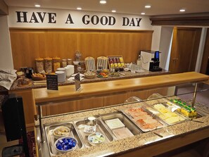 Free daily buffet breakfast