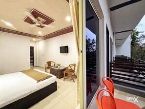 Deluxe Room | Balcony