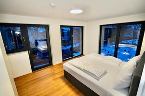 Ameublement unique, espace de travail pour ordinateurs portables