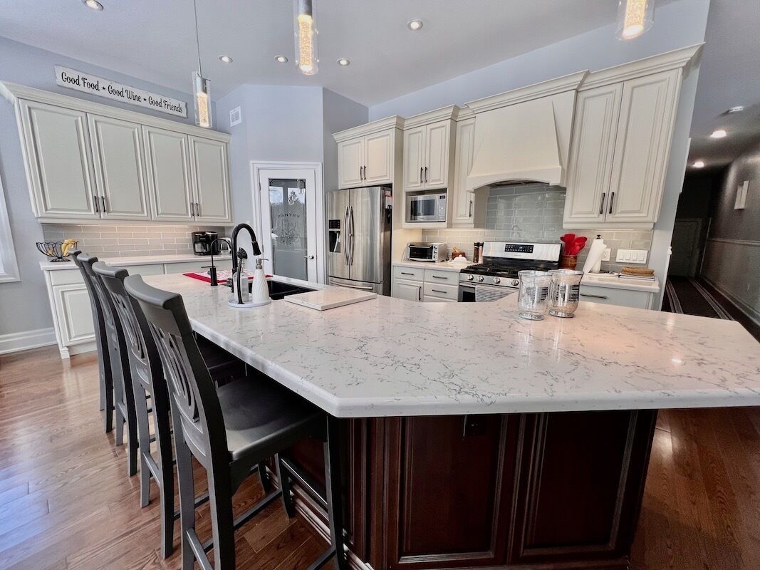 Peace Out on Balsam Lake – Luxury Waterfront Cottage