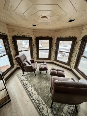 奢華客房 | 高級寢具、舒適加層、免費無線上網、床單