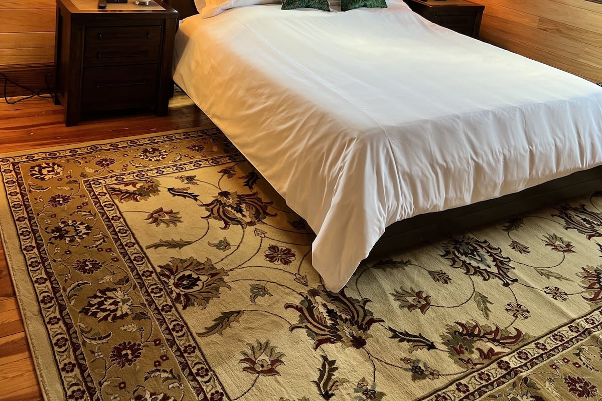 Chambre Confort, 1 trÚs grand lit | 1 chambre, literie de qualité supérieure, surmatelas, Wi-Fi gratuit