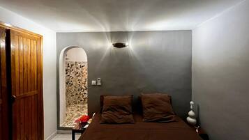 3 habitaciones, caja de seguridad en la habitación, wifi y ropa de cama