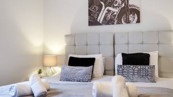 Apartemen Standar | 2 kamar tidur dan seprai linen