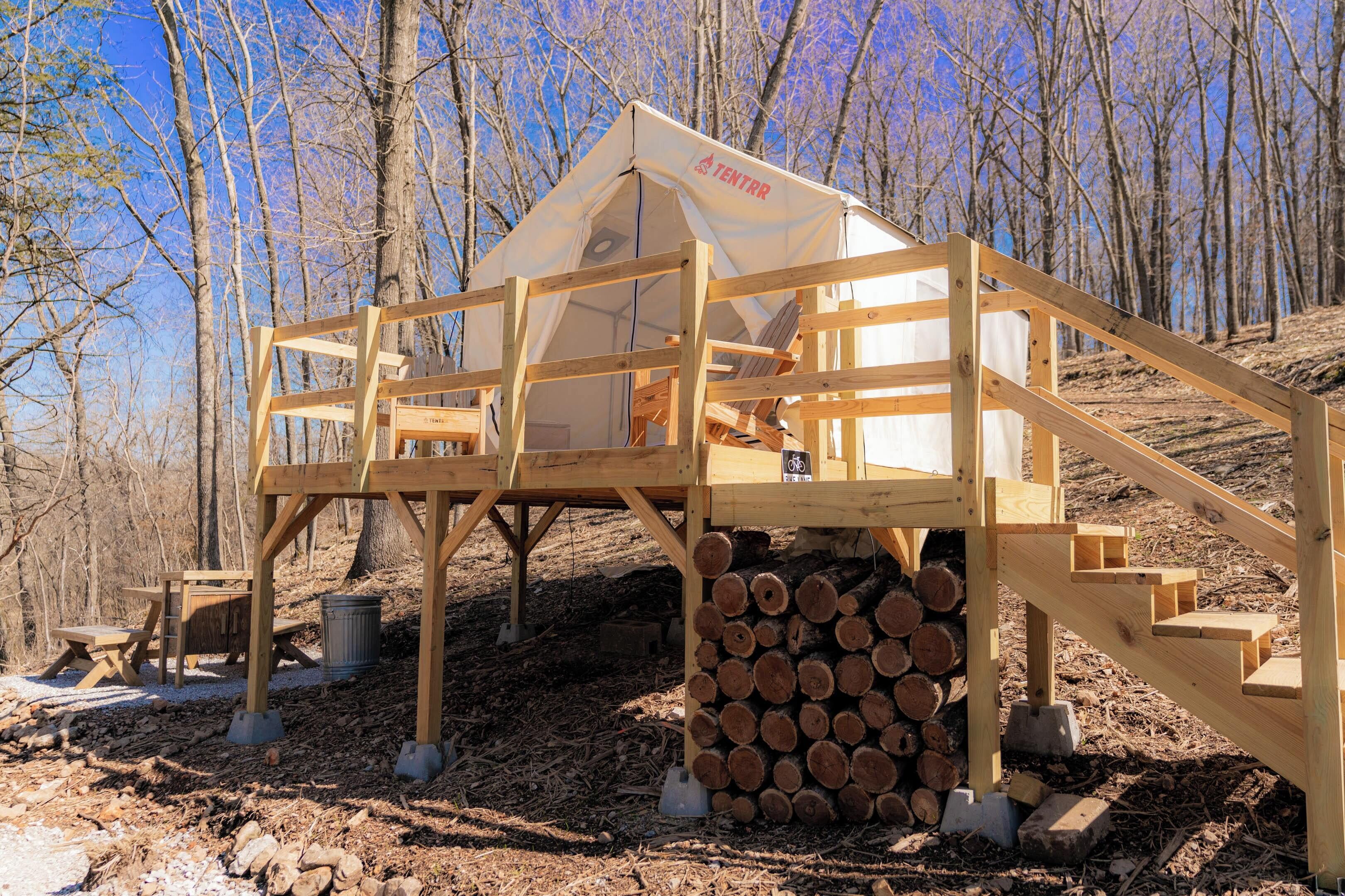 Tentrr Signature Site - OZ Outpost - "The Lookout"