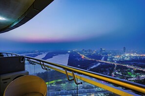 Deluxe Studio, 1 Bedroom | Balcony view - Livbox Hotel at Supernova (Noida)