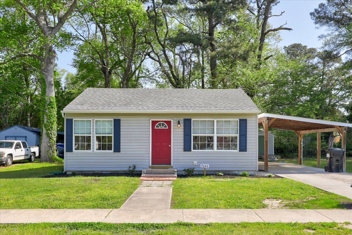 Have a "Shell of a Time" on Chincoteague Island!