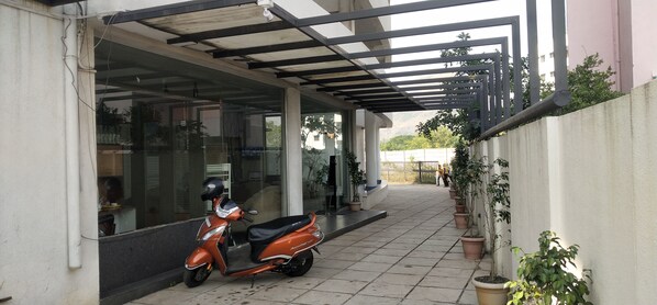 Front of property - Hotel Sumanchandra Suites  (Nashik)