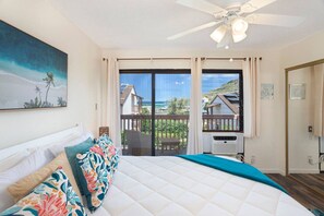 2 bedrooms, desk, iron/ironing board, WiFi - BH 115 · Central and Bright 2 BR, 2 BA, Pool & Oceanview (Lihue)