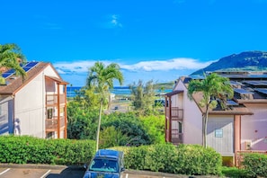 Exterior - BH 115 · Central and Bright 2 BR, 2 BA, Pool & Oceanview (Lihue)