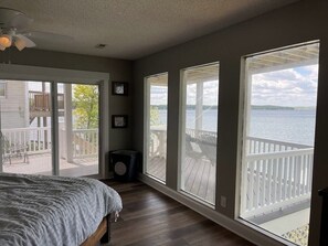 4 habitaciones, tabla de planchar con plancha y cuna de viaje 