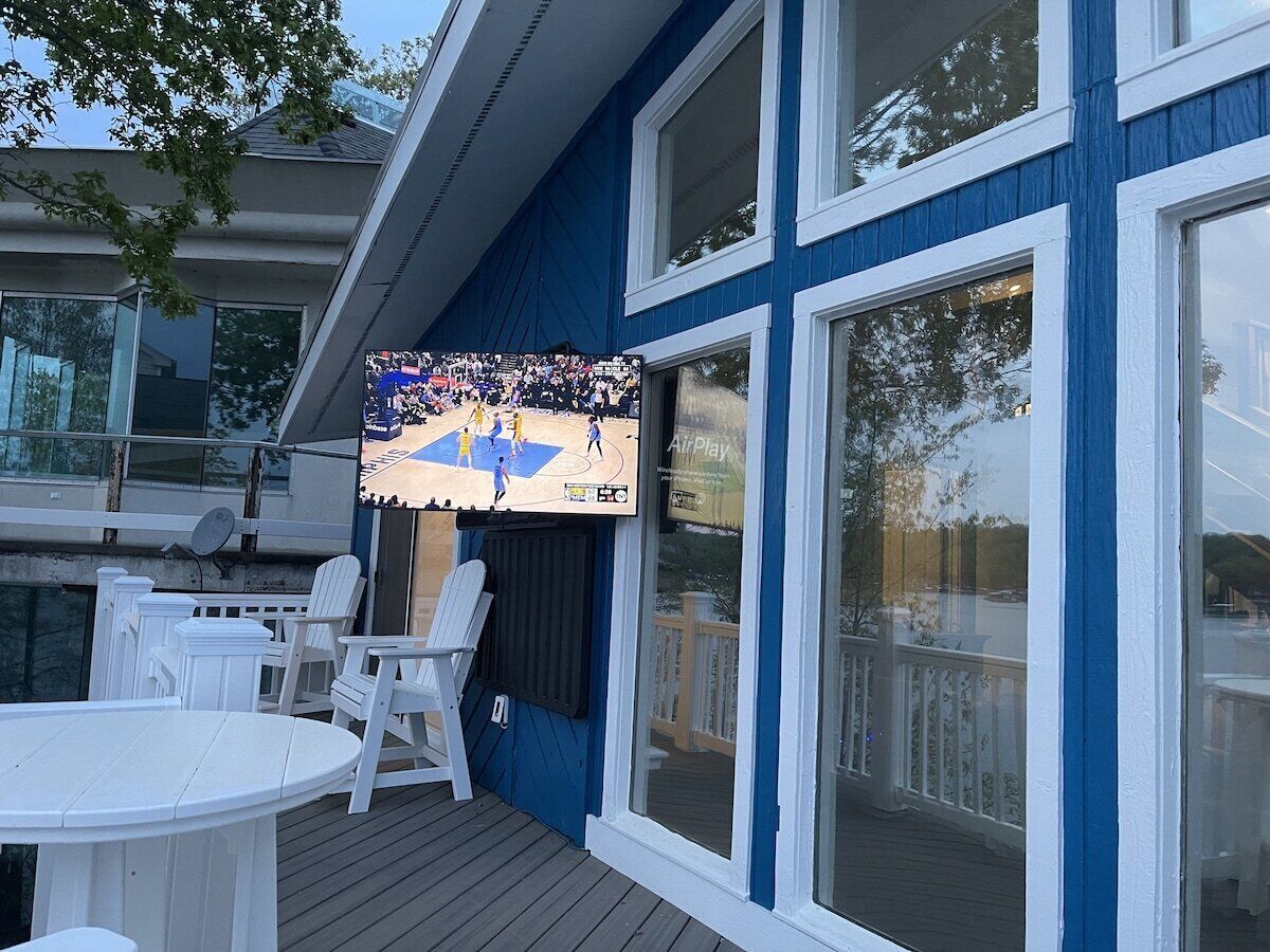 Big Blue AT Paradise Point