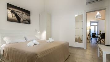 1 camera, una scrivania, ferro/asse da stiro, Wi-Fi gratuito