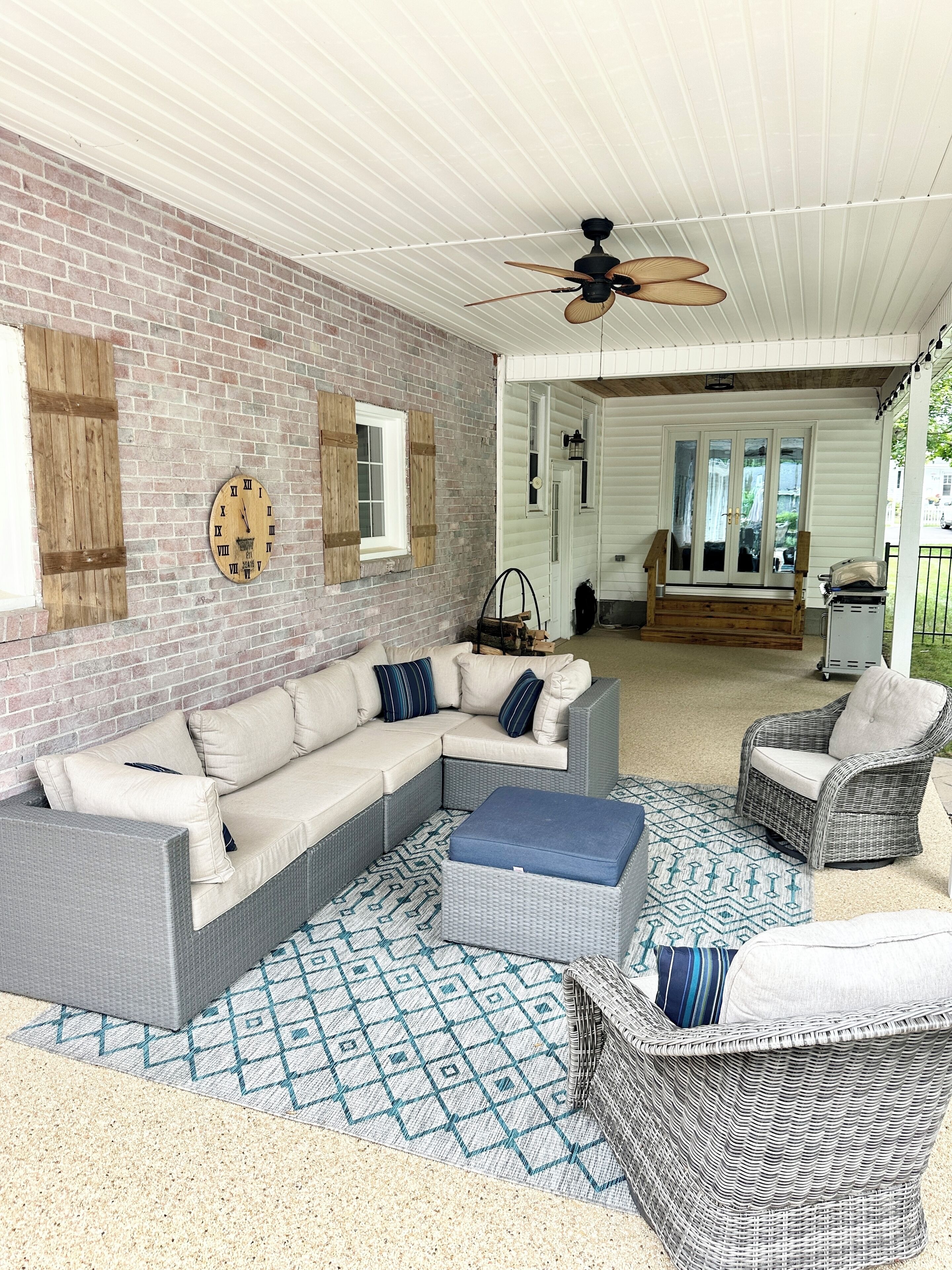 Lake View / Near Wineries/ Large Group Home