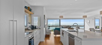 Blue Skies Sunrise - Mangawhai Heads Holiday Home