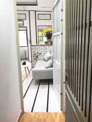 Interior - Heart of Old Quarter With Balcony View to Street! (ha noi)