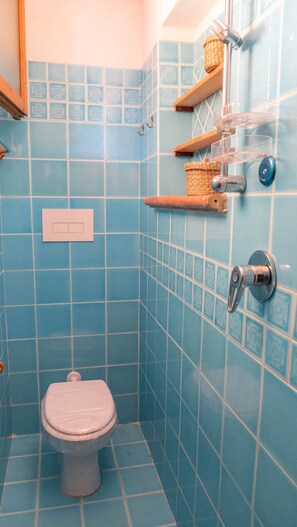 Shower, hair dryer, bidet, toilet paper - Porto Ottiolu rentals Trilo beach 500 Mt double services (Porto Ottiolu)