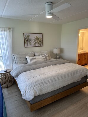 2 bedrooms, desk, free WiFi, bed sheets