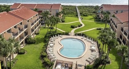 Beautiful and Updated Family Friendly Oceanfront Condo