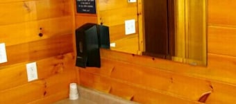 Cabin #5 at Fireside Lodge