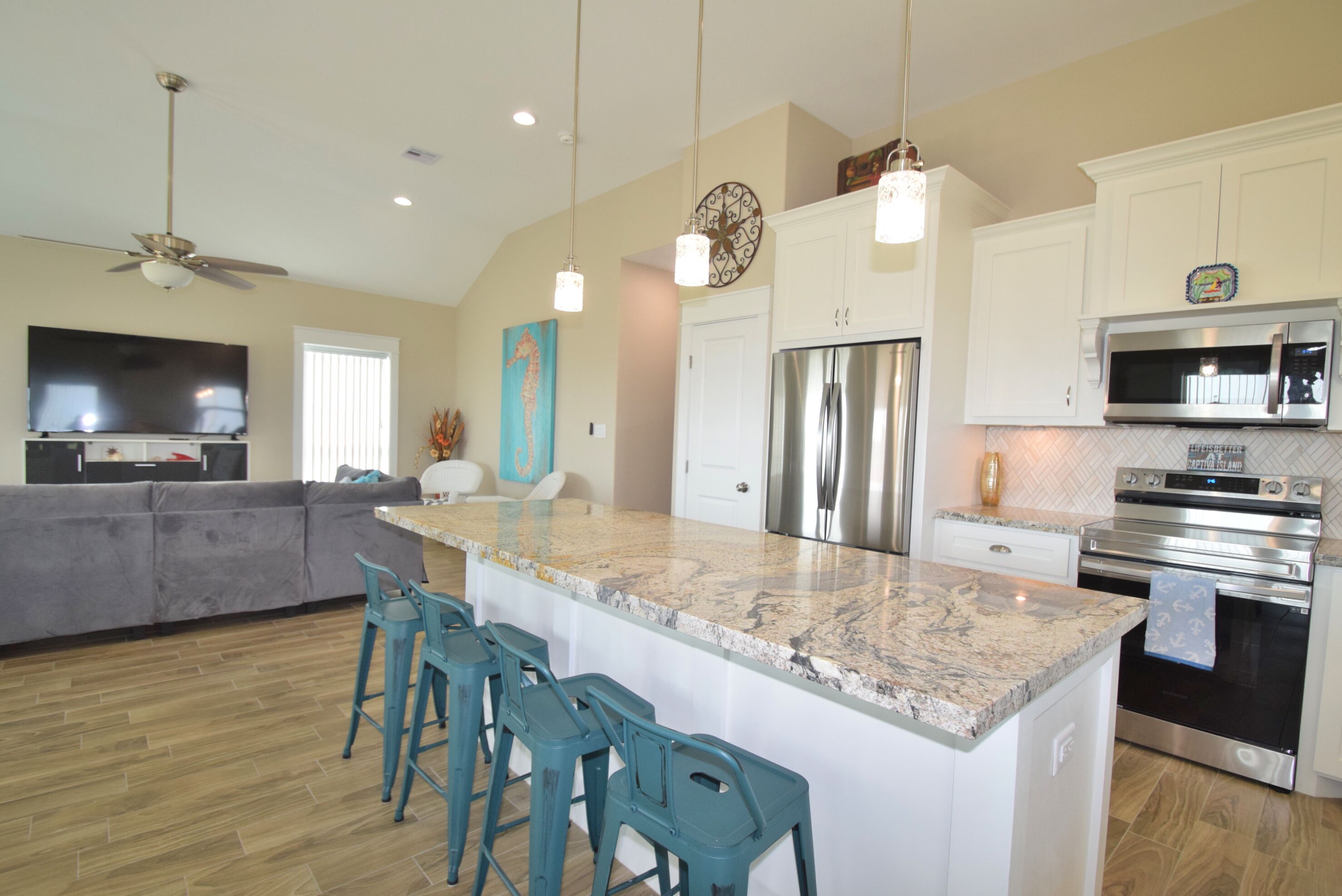 Crystal Beach Vacation Home "The Seabreeze "