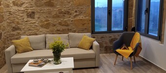 7 minutes to the beach and 15 minutes to kissamos town