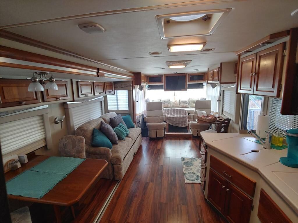 Unique Experience Stay in Quiet Miami Neighborhood