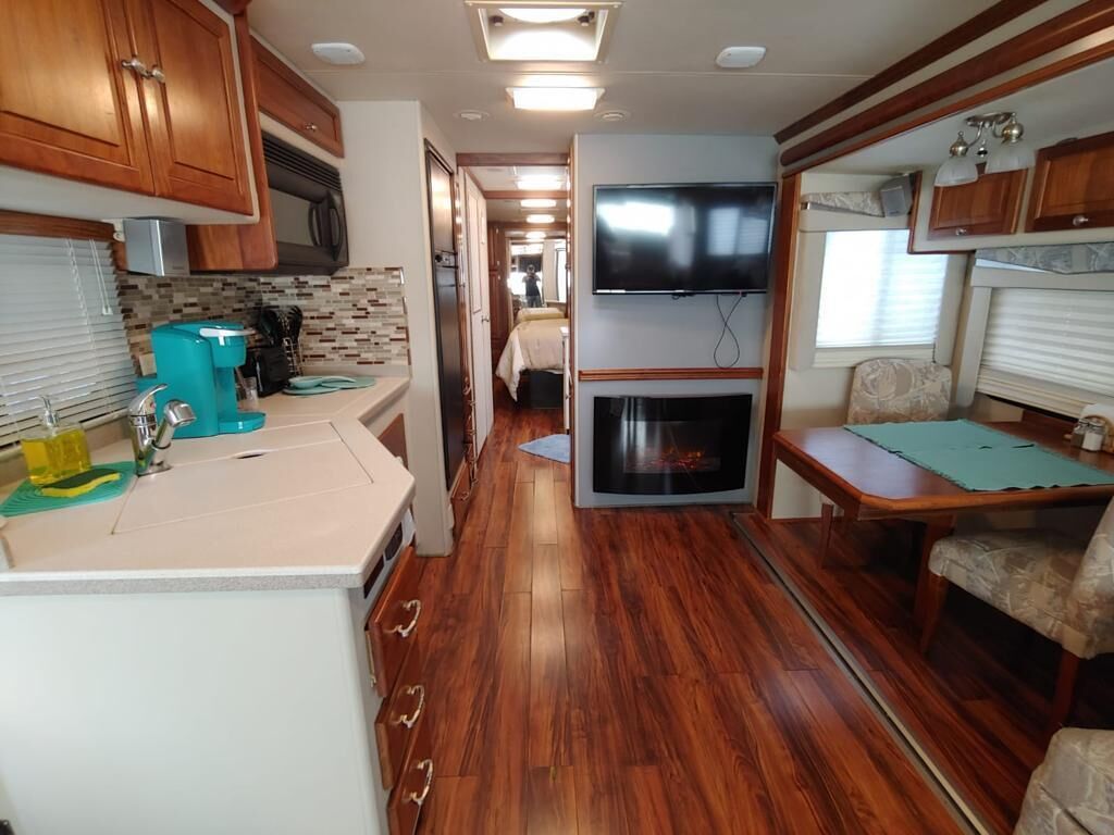 Unique Experience Stay in Quiet Miami Neighborhood