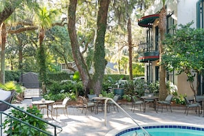 Sundeck - Village Inn and Pub - Adults Only (St. Simons Island)