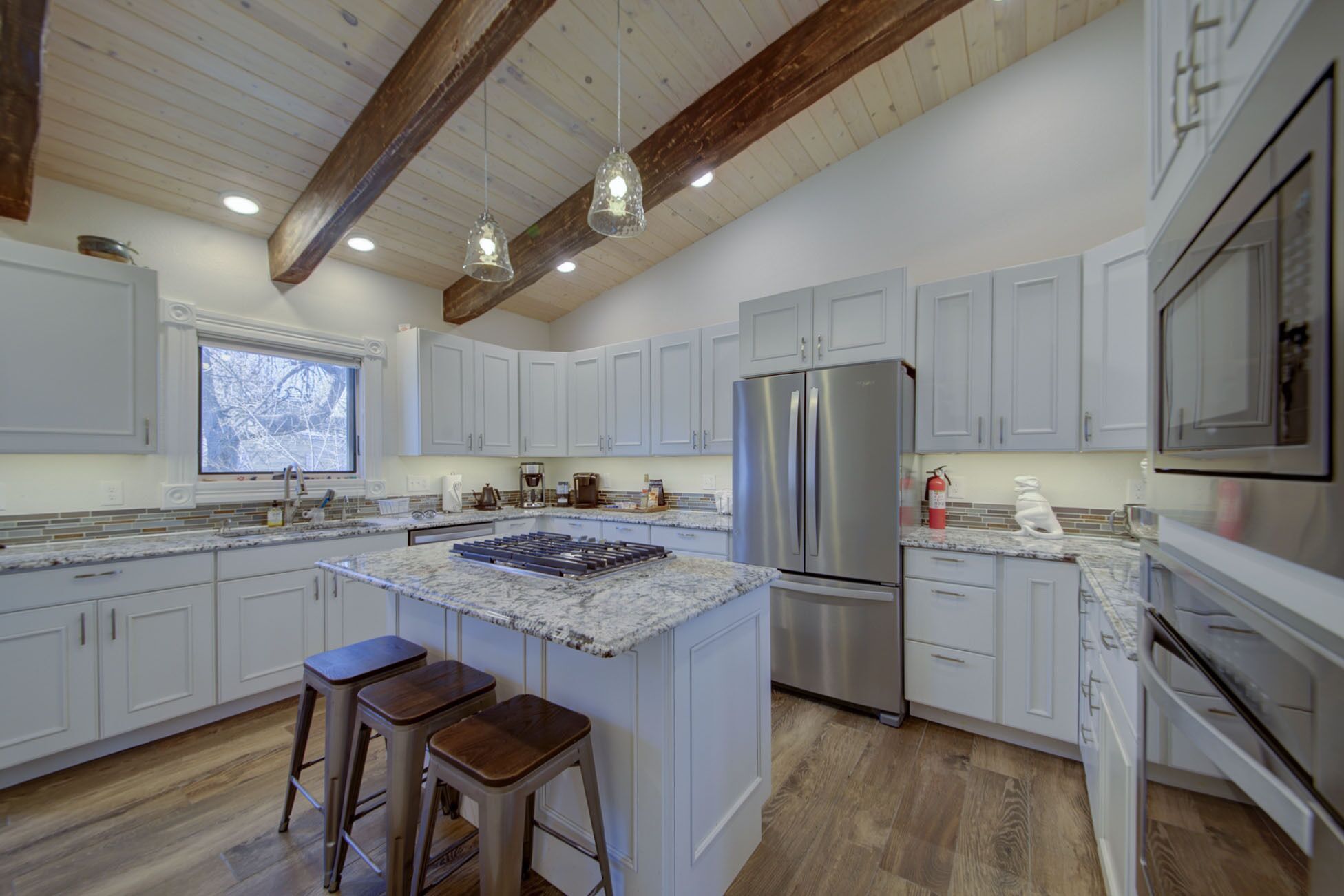 Mikrowelle, Ofen, Herdplatte, Geschirrspüler