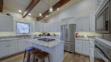 Mikrobølgeovn, ovn, kogeplade, opvaskemaskine