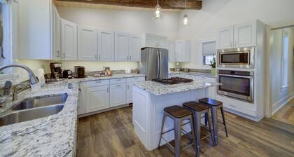 Historic Boulevard ~ close to downtown