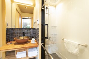 Chambre Double, non-fumeur, salle de bains privée | Salle de bain