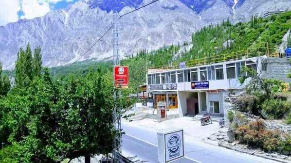 Exterior - Ganish inn Hunza  (Karimabad)