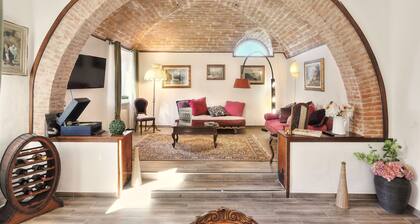 Villa Orsini Peccioli - Historic villa with swimming pool for exclusive use