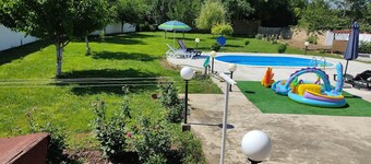Nature House Bulgaria 1 min  from the lake , 15 mins  from River
