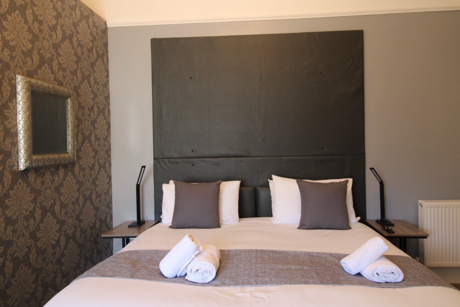 Central Ground Floor Self -catering Studio Llandudno