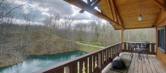 Timber Frame Country Retreat. 
Close to Ark Encounter, Creation Museum and Cincy