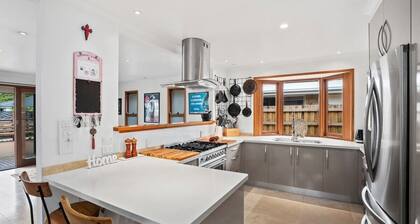 Bnbbooking - Burleigh Oasis, Heated Spa