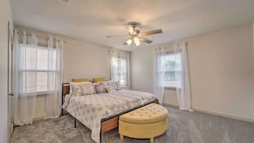 2 habitaciones, tabla de planchar con plancha, wifi y ropa de cama