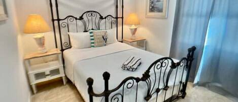 2 Schlafzimmer, Zimmersafe, Bügeleisen/Bügelbrett, kostenloses WLAN