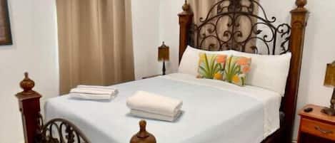 2 bedrooms, in-room safe, iron/ironing board, free WiFi