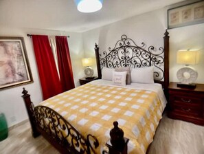 1 chambre, coffres-forts dans les chambres, fer et planche à repasser