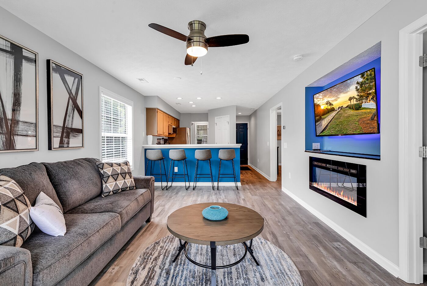 River Oaks Stylish Condo w/Golf Course View, Pool & Tennis