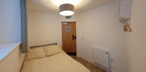 Dobbeltværelse - 1 dobbeltseng - privat badeværelse (Room 3)
