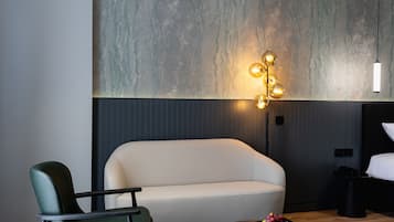 Habitación de lujo | Ropa de cama de alta calidad y minibar